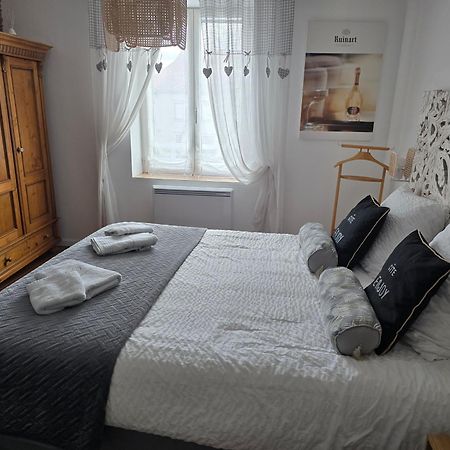Enjoy En Champagne Maison Calme Au Milieu Du Vignoble Avec Parking Gratuit Dormans Exterior photo